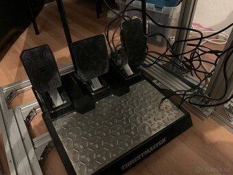 Thrustmaster T300RS GT + TM T-LCM pedály + volanty - 5