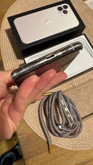 IPhone 11pro 64GB stříbrný. Top stav - 5