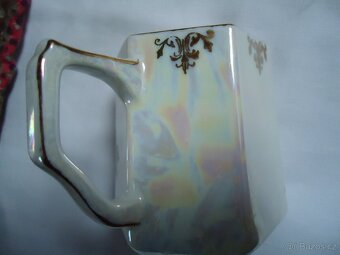 Hrnečky ClassicRoyal - HANDMADE,Dekorační talíř 3 gracie - 5