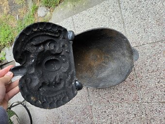 KRASNY STARY LITINOVÝ UHLÁK S LOPATKOU - 5