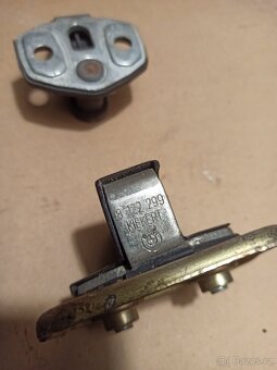 BMW E36 protikus zámku dveří - 5