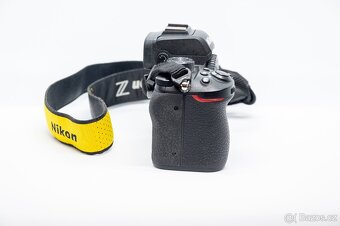 Prodám Nikon Z50 + 2 setové objektivy + příslušenství – TOP - 5