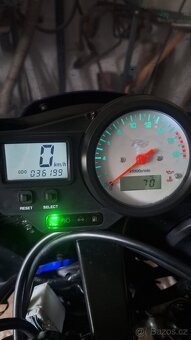 Yamaha YZF - R6 - 5