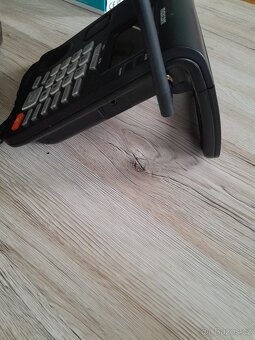Stolní telefon s funkcemi mobilního Maxcom - 5