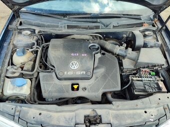 VW Golf č. 1083 - 5