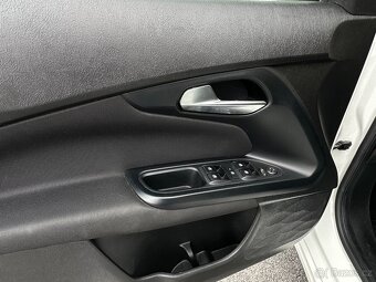 Fiat Tipo 1.4 Benzín /70kW r.v.2020 najeto 44.ooo km - 5