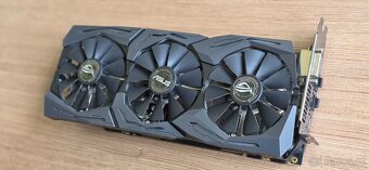ASUS STRIX GTX 1080 Ti - 5
