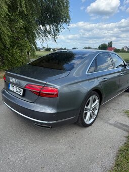 Audi A8 - 5