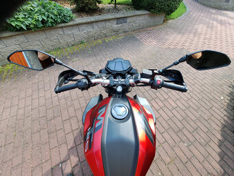 YAMAHA MT 125, r.v. 8/2015 - 5