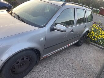 Golf 1.9 TDI na přihlášení - 5