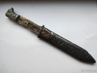 Prodám originální hitlerjugend nůž nalezený detektorem kovu - 5