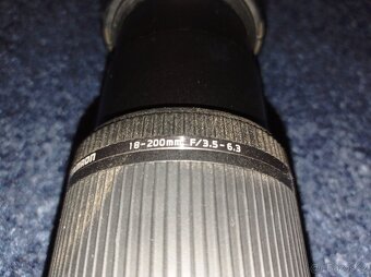 Objektiv Tamron 18-200mm pro Canon APS-C - 5