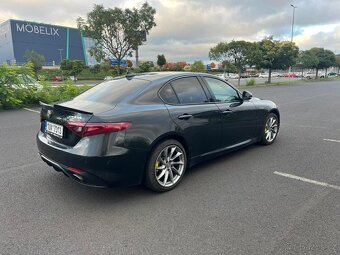 Alfa Romeo Giulia Veloce Q4 2.0T - 5