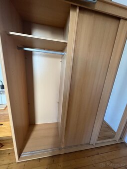 Skříň-dřevotříska, imitace dubu - 5