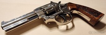 revolver flobertka Alfa Brno chrom a dřevo 6mm - 5