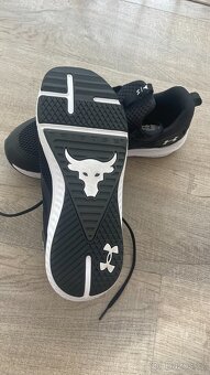 UNDER ARMOUR THE ROCK KOLEKCE - 5