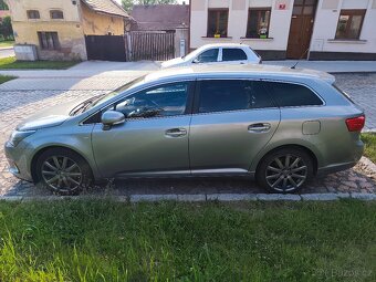 Avensis - 5