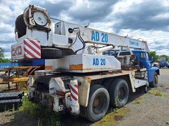 TATRA T148 6X6 AD20 - 5