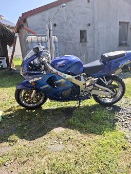 Honda CBR 900 RR Fire Blade - 5