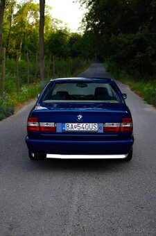 BMW E34 540i V8 - 5