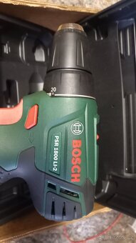 Aku vrtačka Bosch 18V s 3 náhradní baterii nova - 5