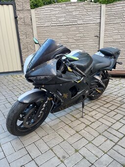 Yamaha R6 - 5