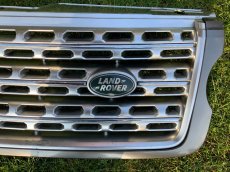 Range Rover LR 405 2012-2018 originál přední maska stříbrná - 5