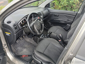 Kia Picanto 1.1i MÁLO NAJETO serviska - 5