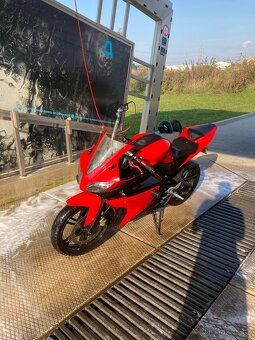 Yamaha yzf r125 2009 - 5