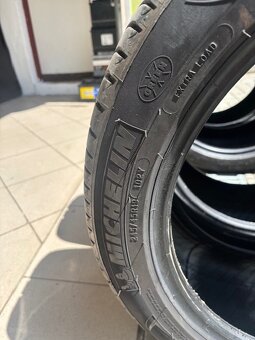 245/45R19 275/40R19 - 5
