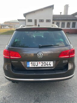 Passat b7 2.0tdi 125kw exclusive - 5
