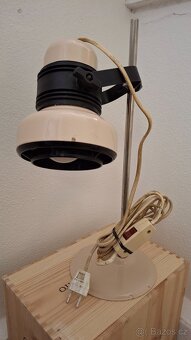 Retro hezká kovová funkční stolní lampa - 5
