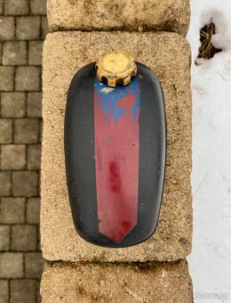 Stadion S11 - nádrž s víčkem - 5