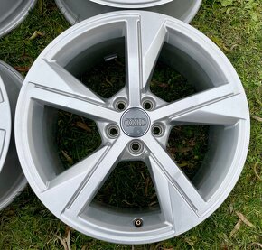 alu Audi A1 5x100 7,5jx17 ET46 - 5