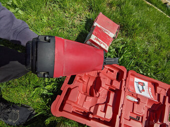 Prodam pneumatickou sponkovacku Haubold PN755 + kufrik - 5