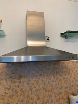 Kuchyňská linka, včetně spotřebičů, č. 3737 - 5
