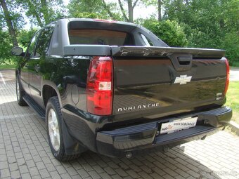 Chevrolet Avalanche 5.3i V8 4x4 - 5