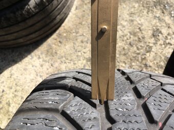 Semperit 215/60R16 - 5