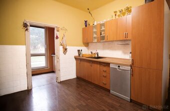 🏡 Rodinný dům v Krkonoších – klidné bydlení i skvělá invest - 5