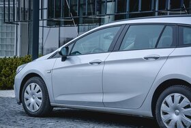 Opel Astra Combi 1.6 Cdti 81kw Enjoy 1 MAJ Zakoupeno v ČR - 5