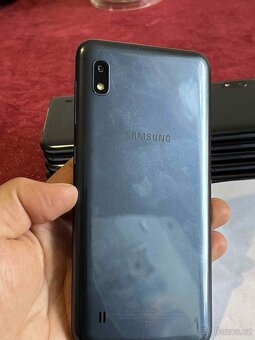 Samsung Galaxy A10 32/GB - 5