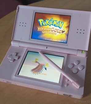Nintendo DS Lite růžové barvy - 5