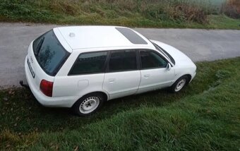 Audi A4 B5 combi 1.8 benzin - 5