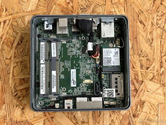 Intel NUC 6CAYH ( 4 jádro / Intel HD / DDR3 ) - 5