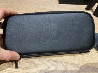 🎮 Nintendo Switch s příslušenstvím - 5