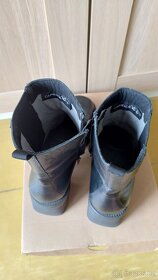 Kožené kotníkové zimní boty Caprice vel. 42 - 5