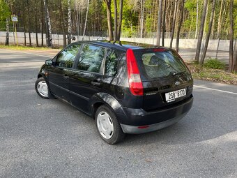 Ford Fiesta - 5