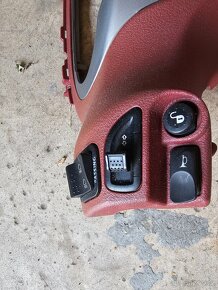 Přední plast kolem budíku Piaggio beverly - 5