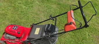 Benzínová sekačka s pojezdem motor briggstratton - 5