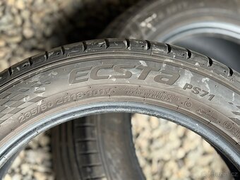 235/50/18 - Kumho letní pár pneu - 5